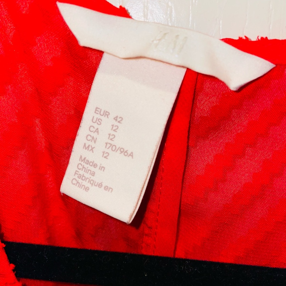 ๐ H&M long sleeve maxi red dress ๐ - Picture 10 of 10